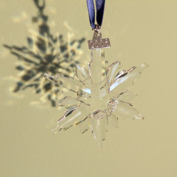 2006 Swarovski Snowflake Ornament - Picture 6 of 6